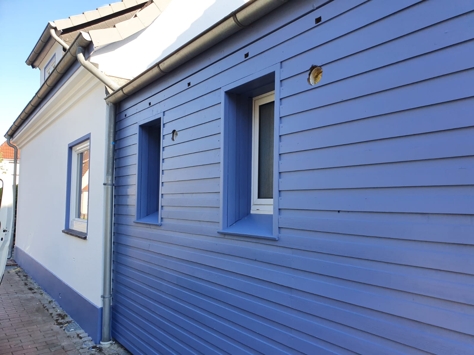 Fassadensanierung in Bremen - Malerarbeiten Vorher-Nachher