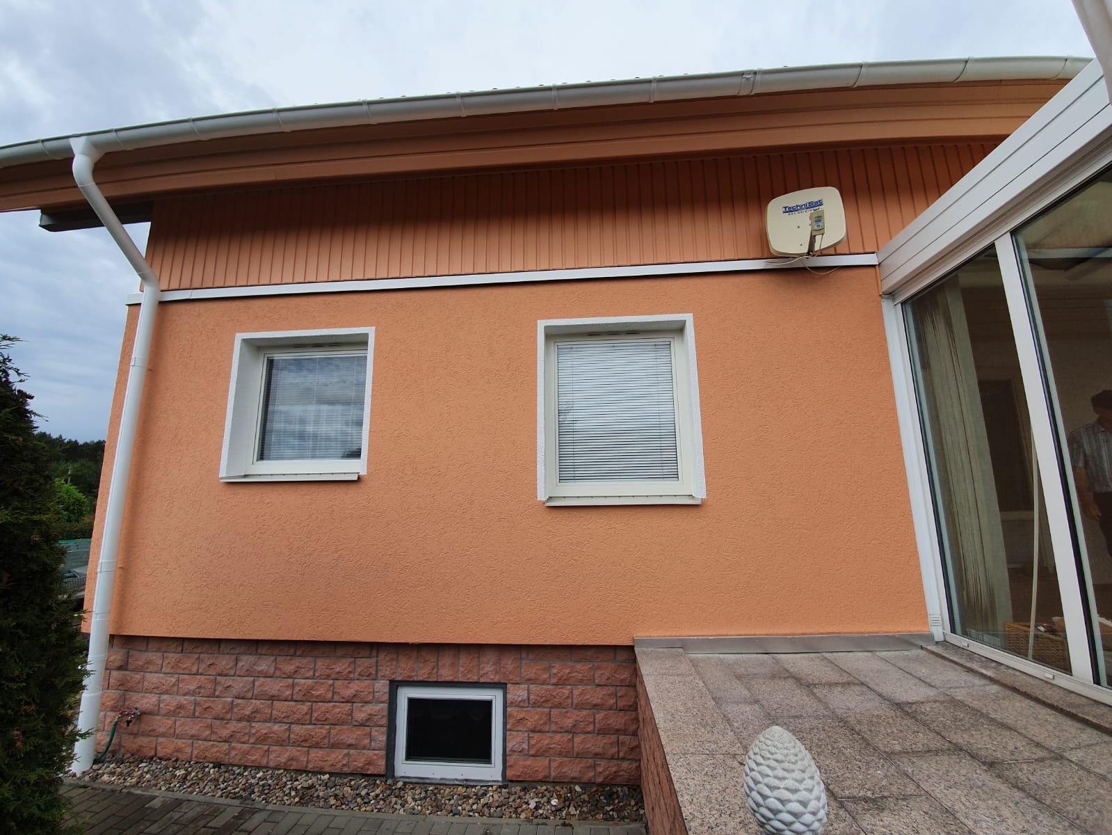 Fassadensanierung Naundorf, Sachsen - Nach der Sanierung Fassadensanierung Naundorf, Sachsen - Nach der Sanierung