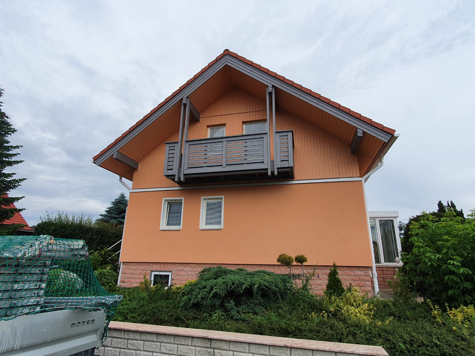 Fassadensanierung Naundorf, Sachsen - Nach der Sanierung Fassadensanierung Naundorf, Sachsen - Nach der Sanierung