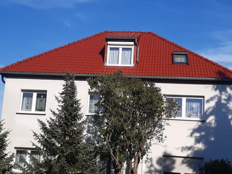 Dachbeschichtung in Wustermark, Brandenburg - Nach der Dachsanierung